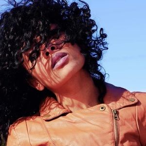 Meet your Posher, Paris